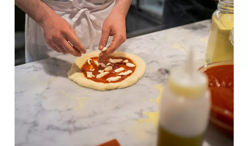 Rome: Pizza and Gelato Cooking Class