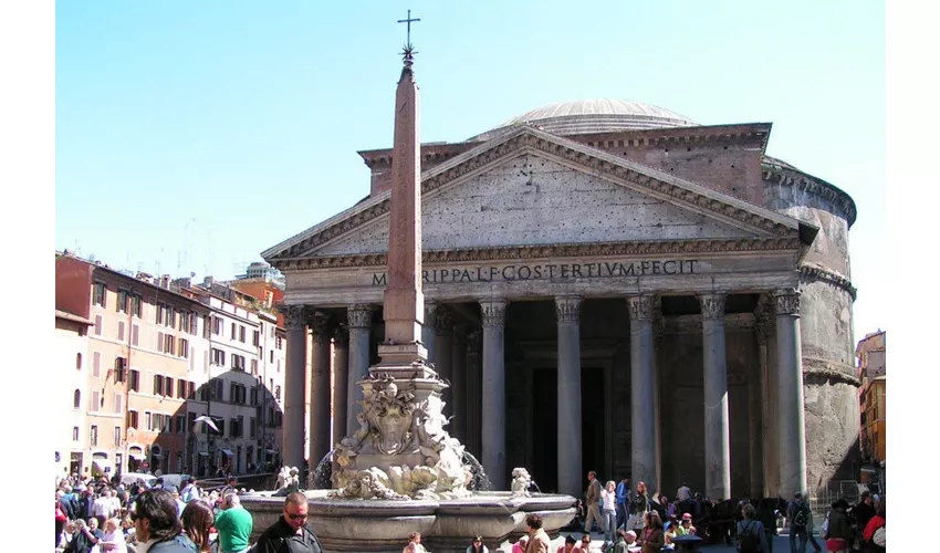 Pantheon: Biglietto con accesso rapido + Tour guidato