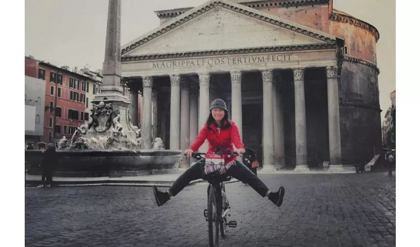 Rome: Electric Bicycle Rental in Piazza Venezia