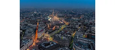 Milano: Tour notturno a piedi per piccoli gruppi