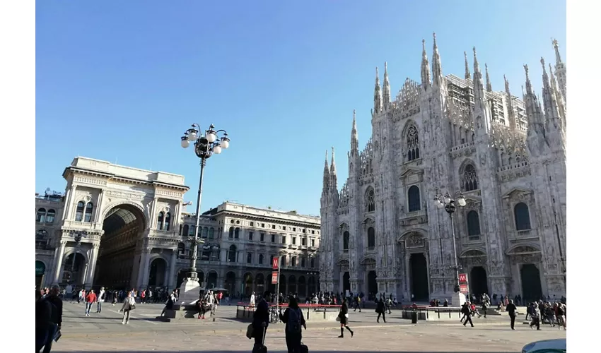 Il Duomo e il Castello Sforzesco: Visita guidata + biglietto Skip The Line