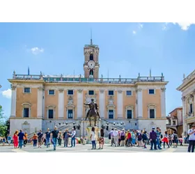Capitoline Museums: Entry + Sightseeing Bus Tour