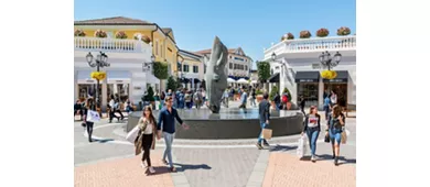 Serravalle Designer Outlet: Roundtrip Shuttle Transfer from Milan