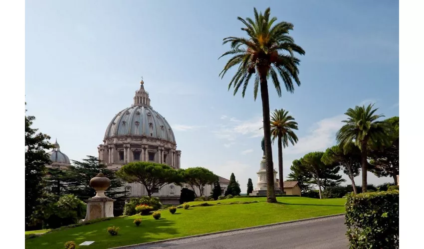 Musei Vaticani e Basilica di San Pietro: Biglietto Fast Track + Tour guidato