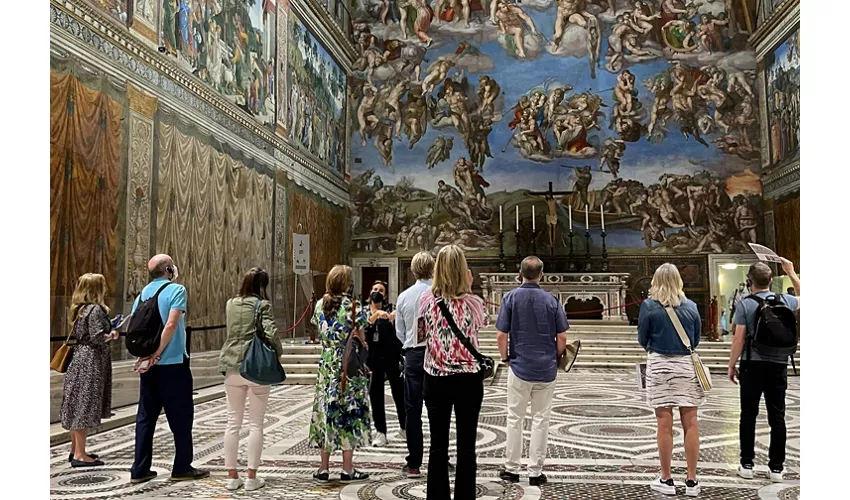 Vatican Museums & St. Peter's Basilica: Early Access + Guided Tour