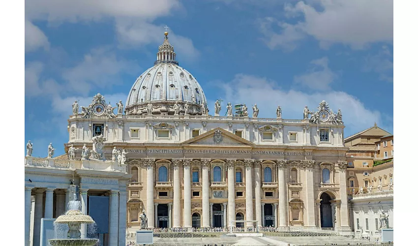 Vatican Museums & Colosseum: Guided Tour