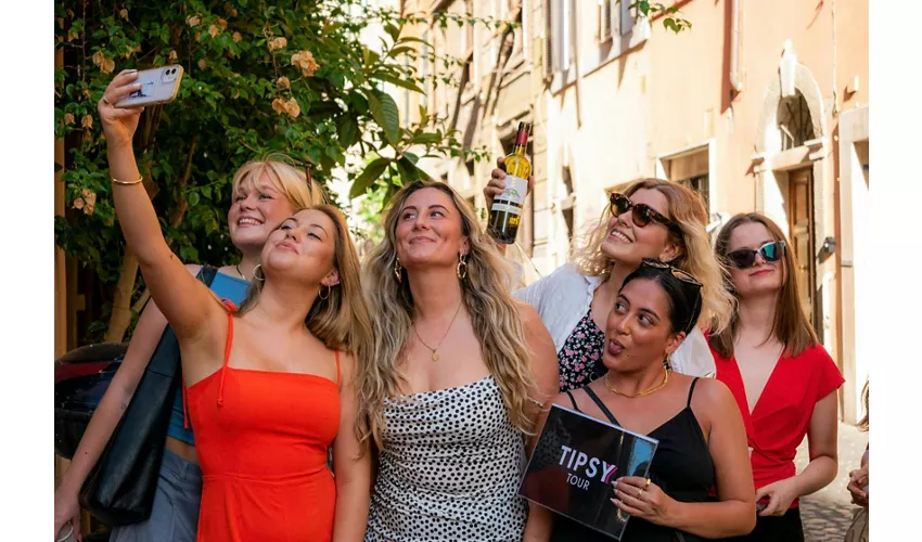 Roma: Visita guiada de historia y bebida