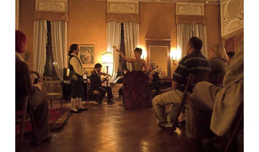 Venezia: Musica a Palazzo Opera itinerante a Palazzo Barbarigo-Minotto