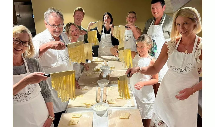 Roma: Clase de elaboración de pasta fettuccine y maltagliati