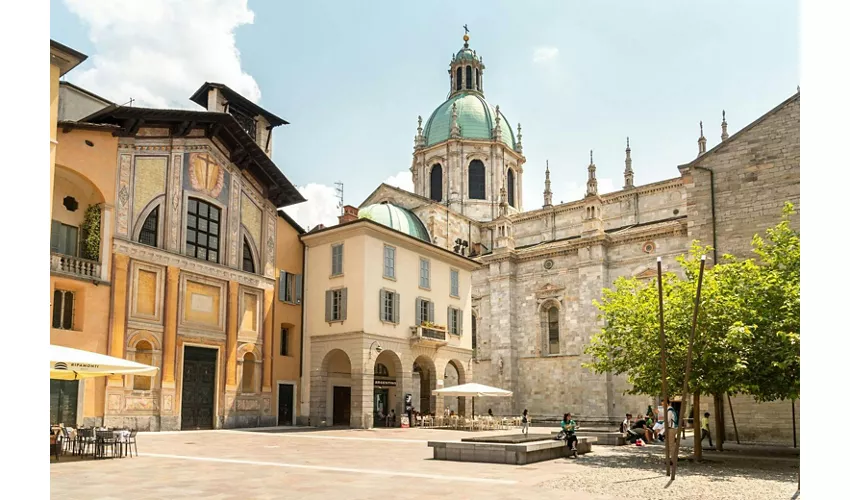 Como, Bellagio y Varenna: Visita guiada en grupo reducido desde Milán + paseo en barco
