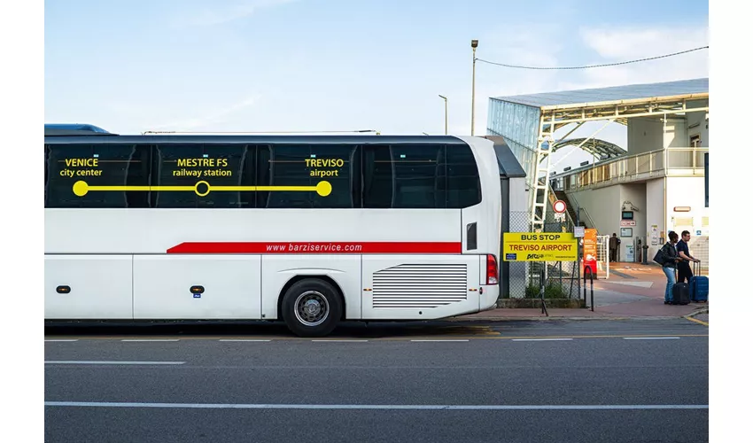 Venezia: Barzi Service Trasferimento in autobus dall'aeroporto di Treviso