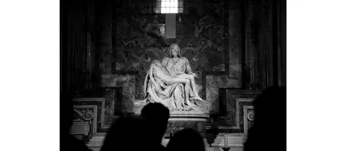 St. Peter's Basilica: Guided Tour + Vatican Grottoes Access