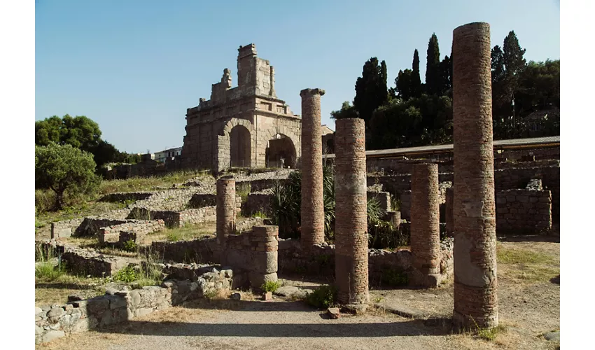 Zona arqueológica de Tíndaris y teatro antiguo