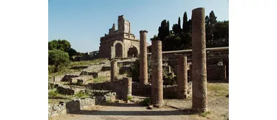 Zona arqueológica de Tíndaris y teatro antiguo