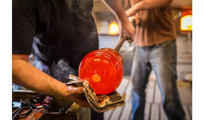 Murano Venice: Private Guided Tour, Transport + Glass Blowing Demostration