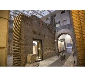 Piazza Navona Underground & The Stadium of Domitian: Exclusive Tour