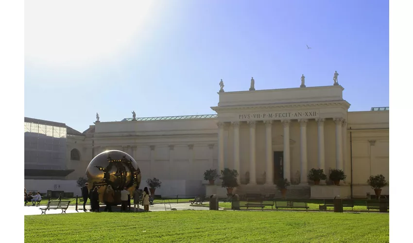 Musei Vaticani e Basilica di San Pietro: Biglietto Fast Track + Visita guidata