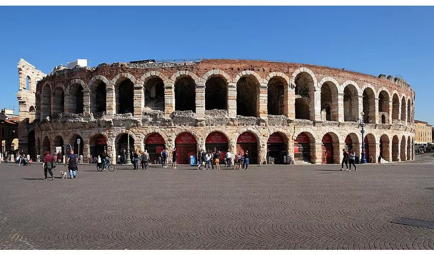 Verona Card with Arena Priority Entrance