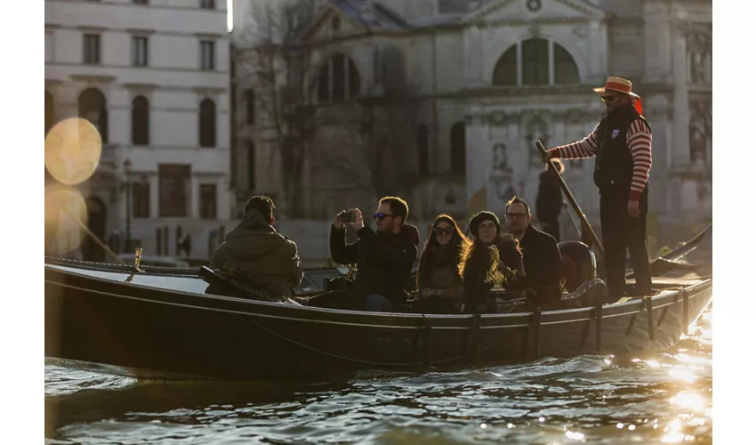 Venice: Private Gondola Ride on the Grand Canal