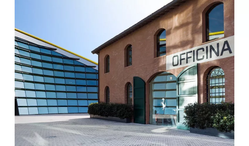 Museo Lamborghini y Museo Enzo Ferrari: Entrada