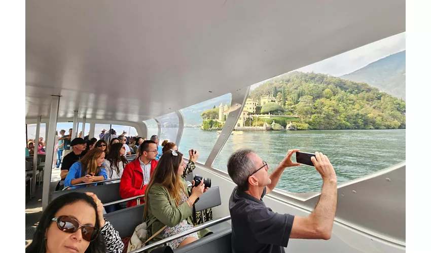 Como, Lugano e Bellagio: crociera privata in barca da Milano