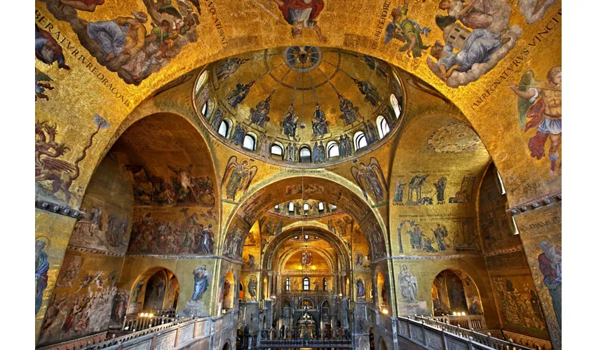 Basílica de San Marcos: Entrada sin colas + Audioguía + Folleto