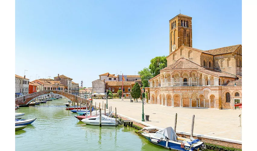 Murano e Burano: Tour guidato in barca da Piazza San Marco + dimostrazione di soffiatura del vetro