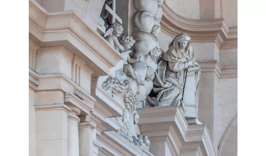Iglesia de la SS Annunziata: Visita guiada