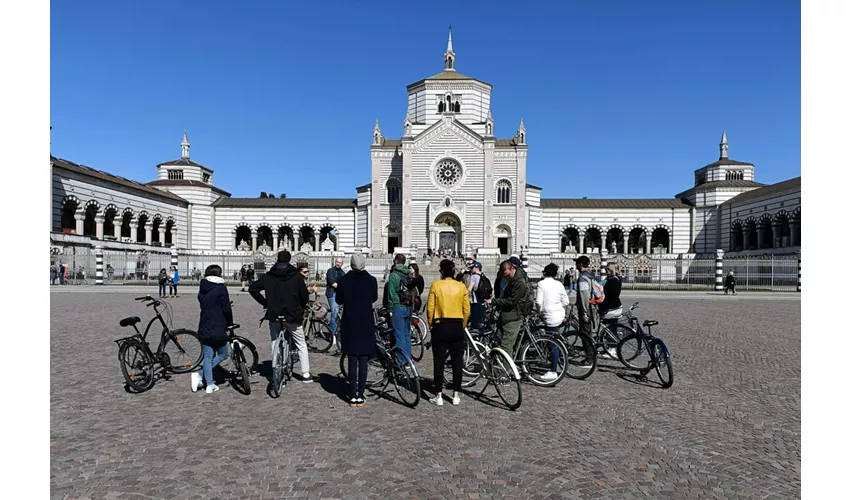 Milan: City Bike Tour