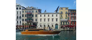 Murano: Boat Tour from Venice + Glass Factory Visit