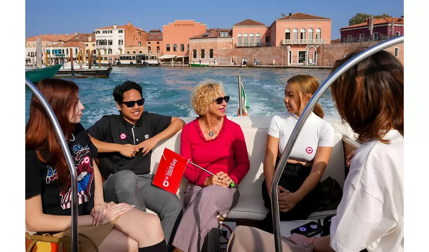 Murano & Burano Island: Guided Boat Tour + Roundtrip Transfer