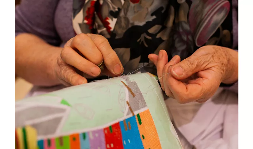 Murano y Burano: Excursión Privada en Barco + Demostración de Soplado de Vidrio y Encaje