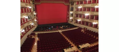 Teatro alla Scala: Guided Tour + Fast Track Ticket