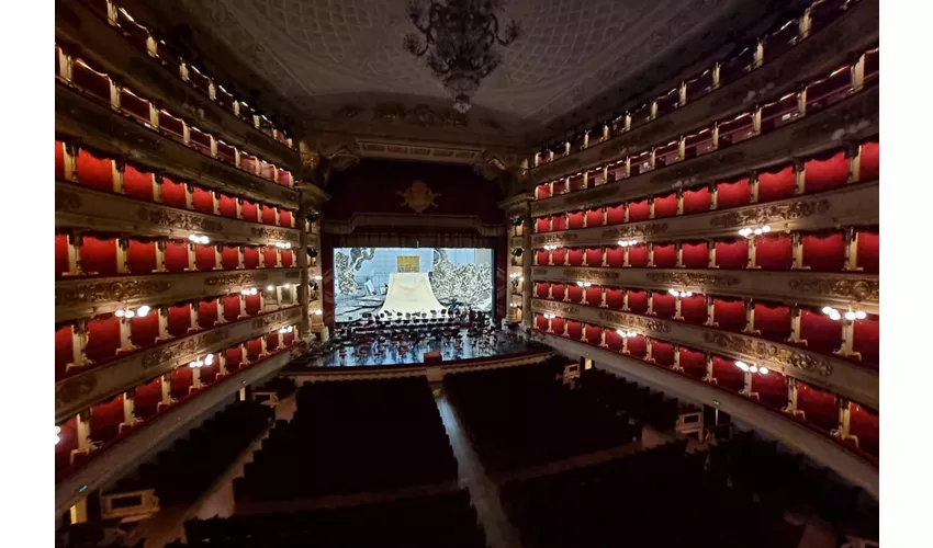 Teatro alla Scala: Tour guiado + Entrada de acceso rápido