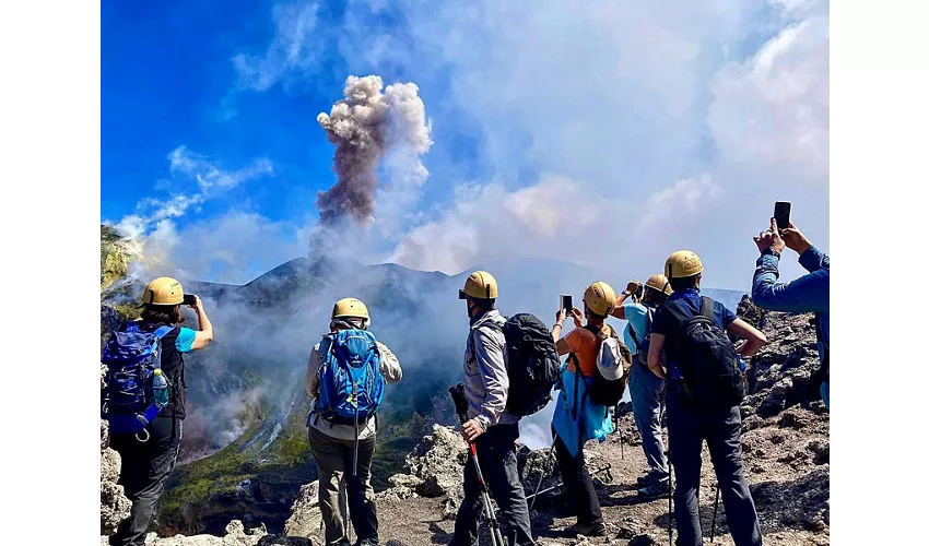 Monte Etna: Escursione ai Crateri Sommitali da Etna Sud