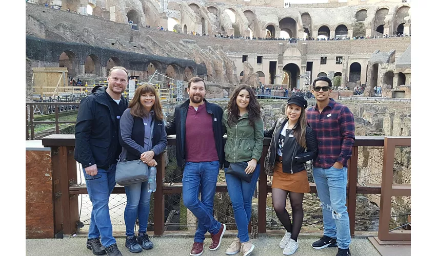 Colosseo, Arena, Foro Romano e Palatino + Tour guidato per gruppi ristretti