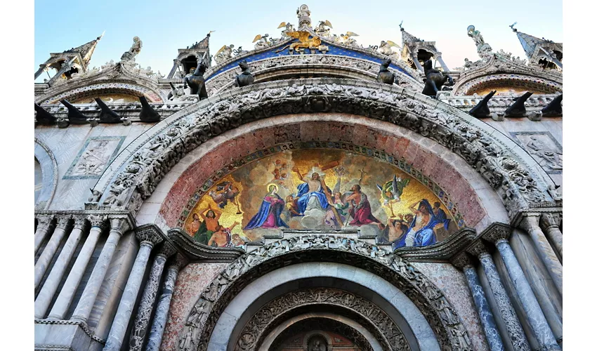 St. Mark’s Basilica: Guided Tour With Terrace access