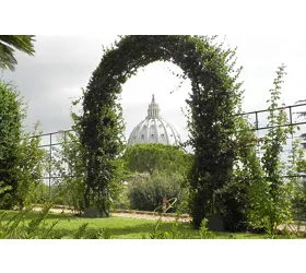 Vatican Museums: Fast Track Ticket + Vatican Gardens Tour on a Minibus