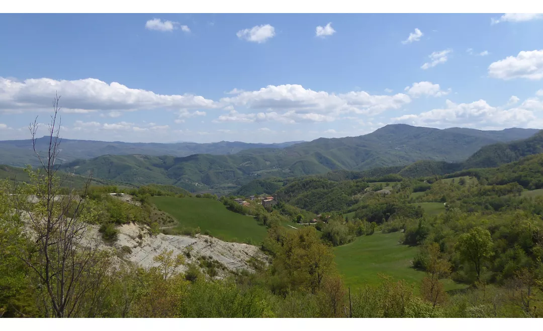 Cammino-di-San-Francesco-da-Rimini-a-La-Verna-OK-Tappa4-Foto-PanoramaAltaValMarecchia.jpg