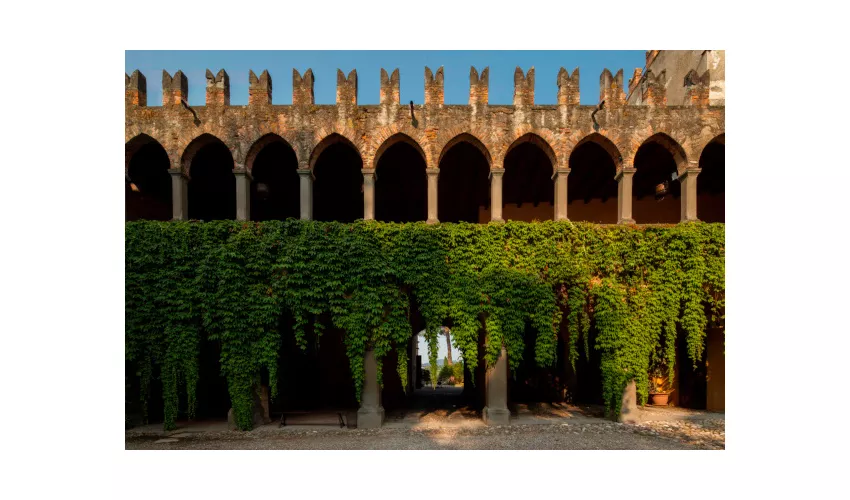 Castello di Bornato