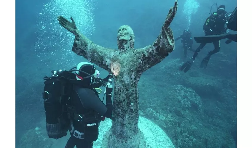 Cristo degli Abissi
