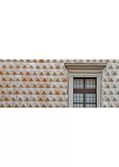 Palazzo dei Diamanti