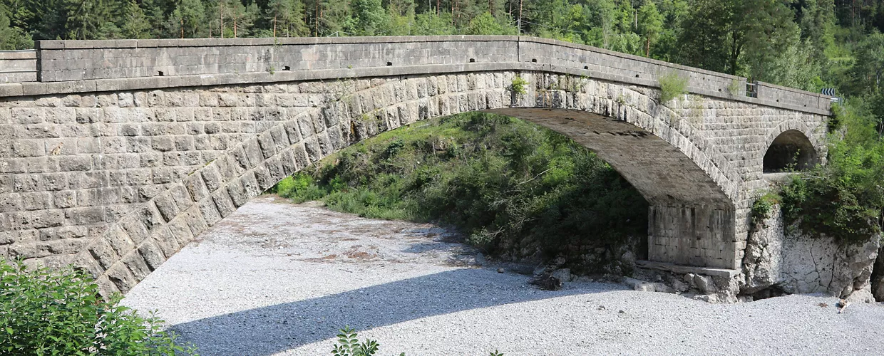 Antico ponte fuori Enemonzo