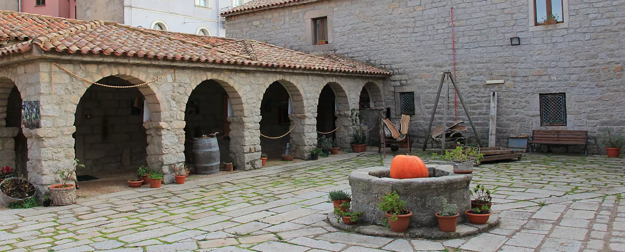 L’ex convento dei Cappuccini che oggi ospita il Museo del sughero