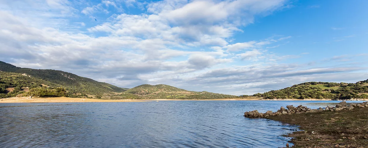 Il lago del Liscia, importante per l’approvvigionamento idrico di tutta la Gallura