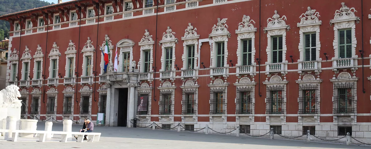 La facciata del palazzo Ducale di Massa