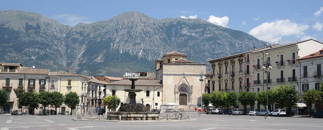 Piazza Garibaldi a Sulmona