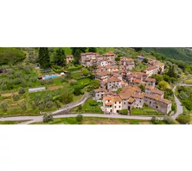 Veduta aerea di Pescaglia