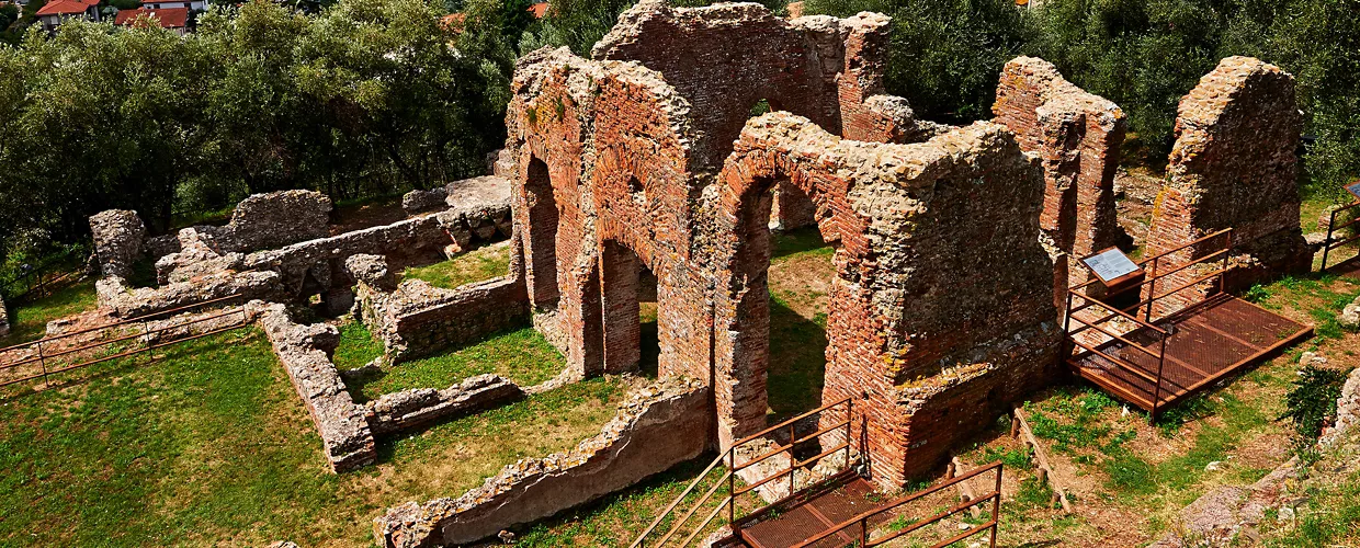 Lago di Massaciuccoli, rovine romane nel comune di Massarosa, Toscana, Italia