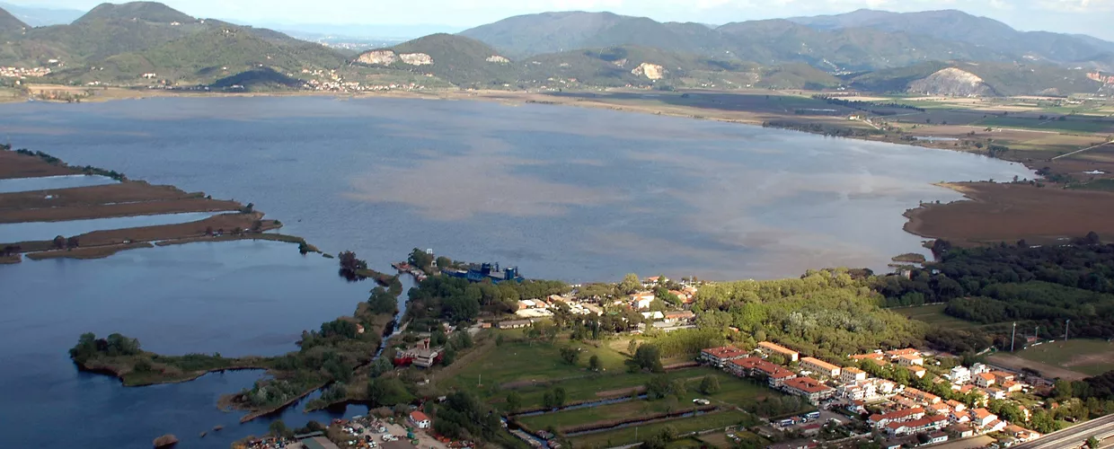 Lago di Massaciuccoli dall’alto